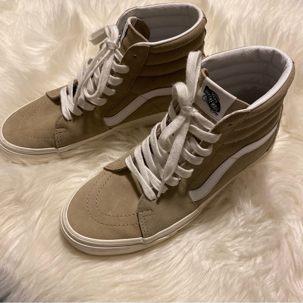 Vans - Picture 6 of 11